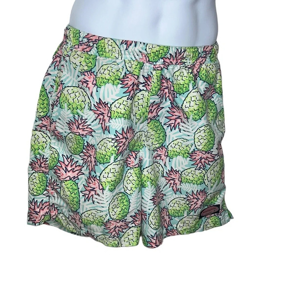 Vineyard vines mens blue Hawaiian pineapple swim trunks sz small - Picture 1 of 4